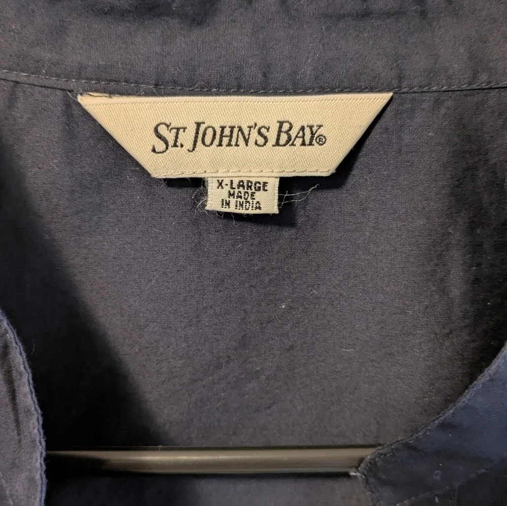 St. John's Bay Navy and White Boxy Puff Sleeve Top - Picture 3 of 5